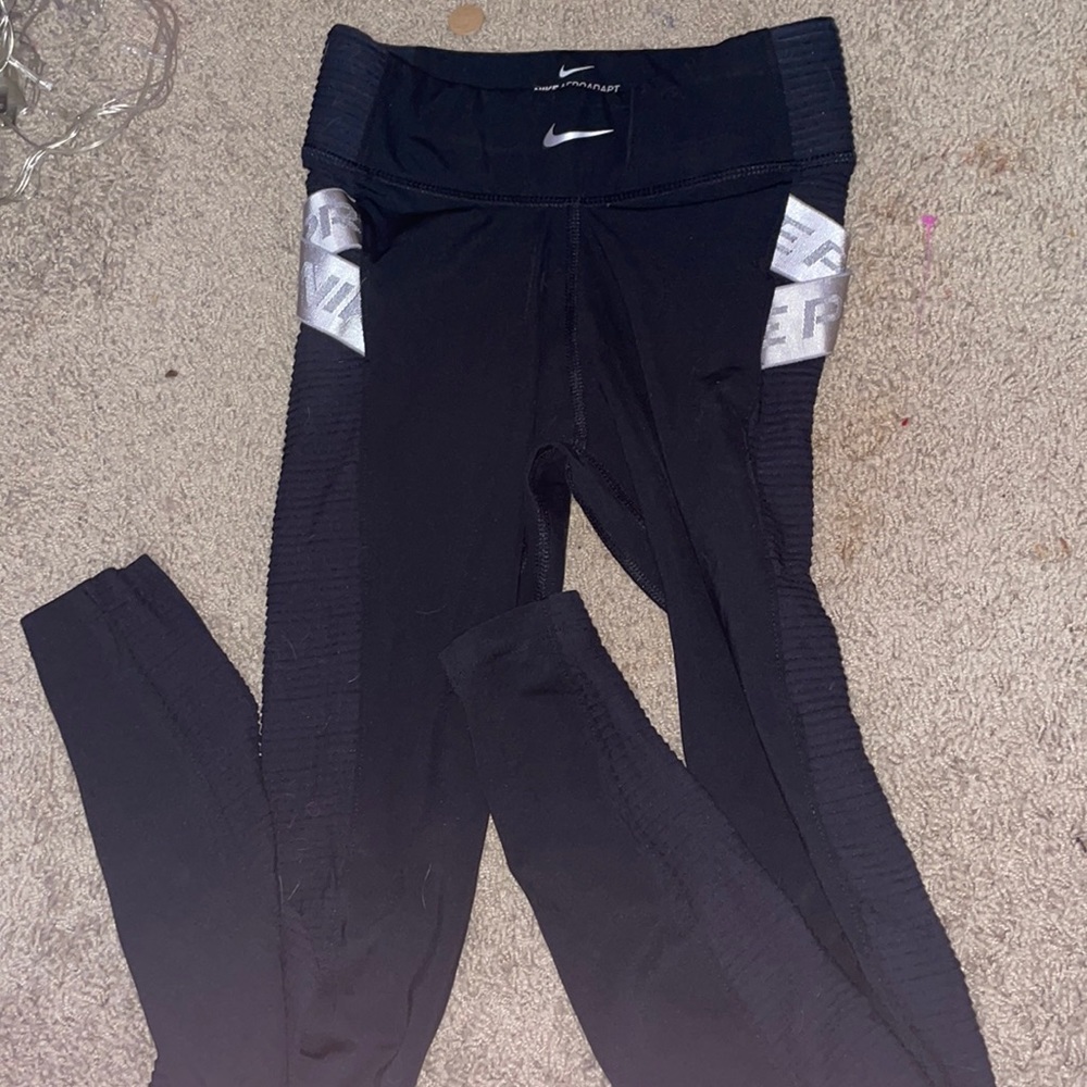 NIKE PRO LEGGINGS